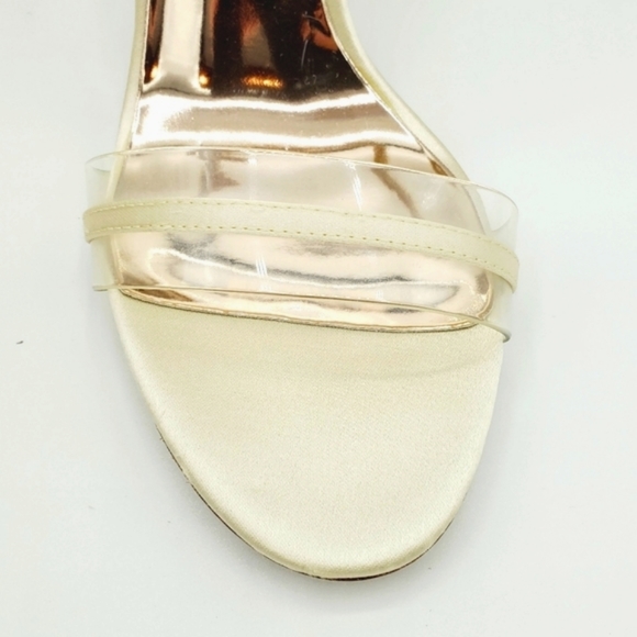 Badgley Mischka Fernanda Ivory heels NWOB - Picture 6 of 11